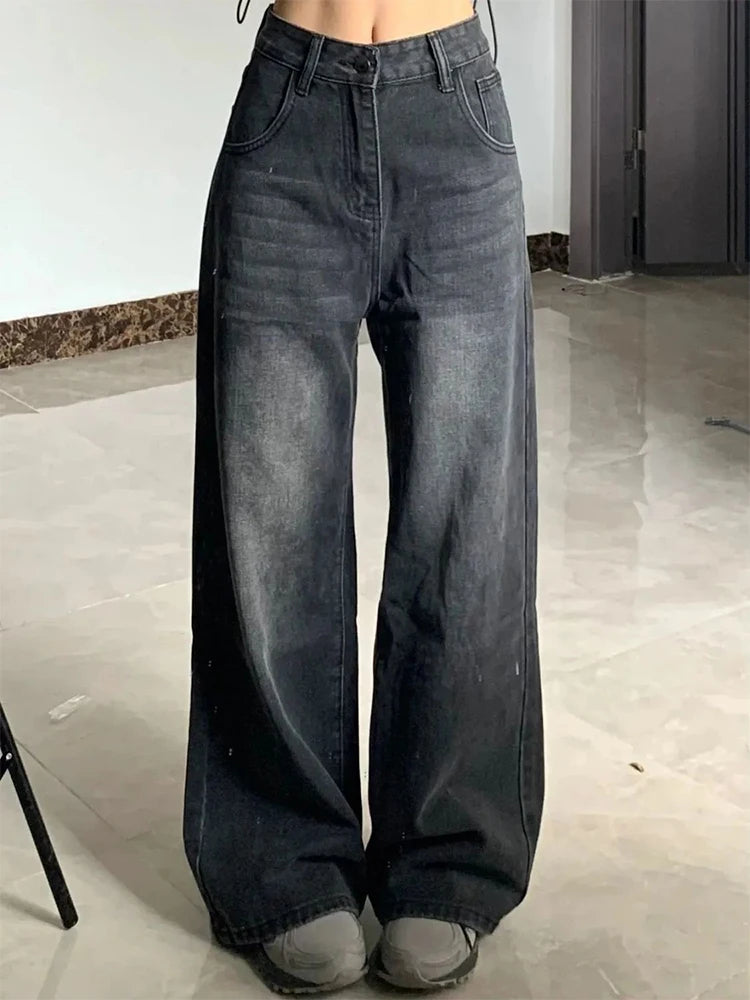 Loose Straight Jeans