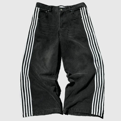 5 Stripped Jeans