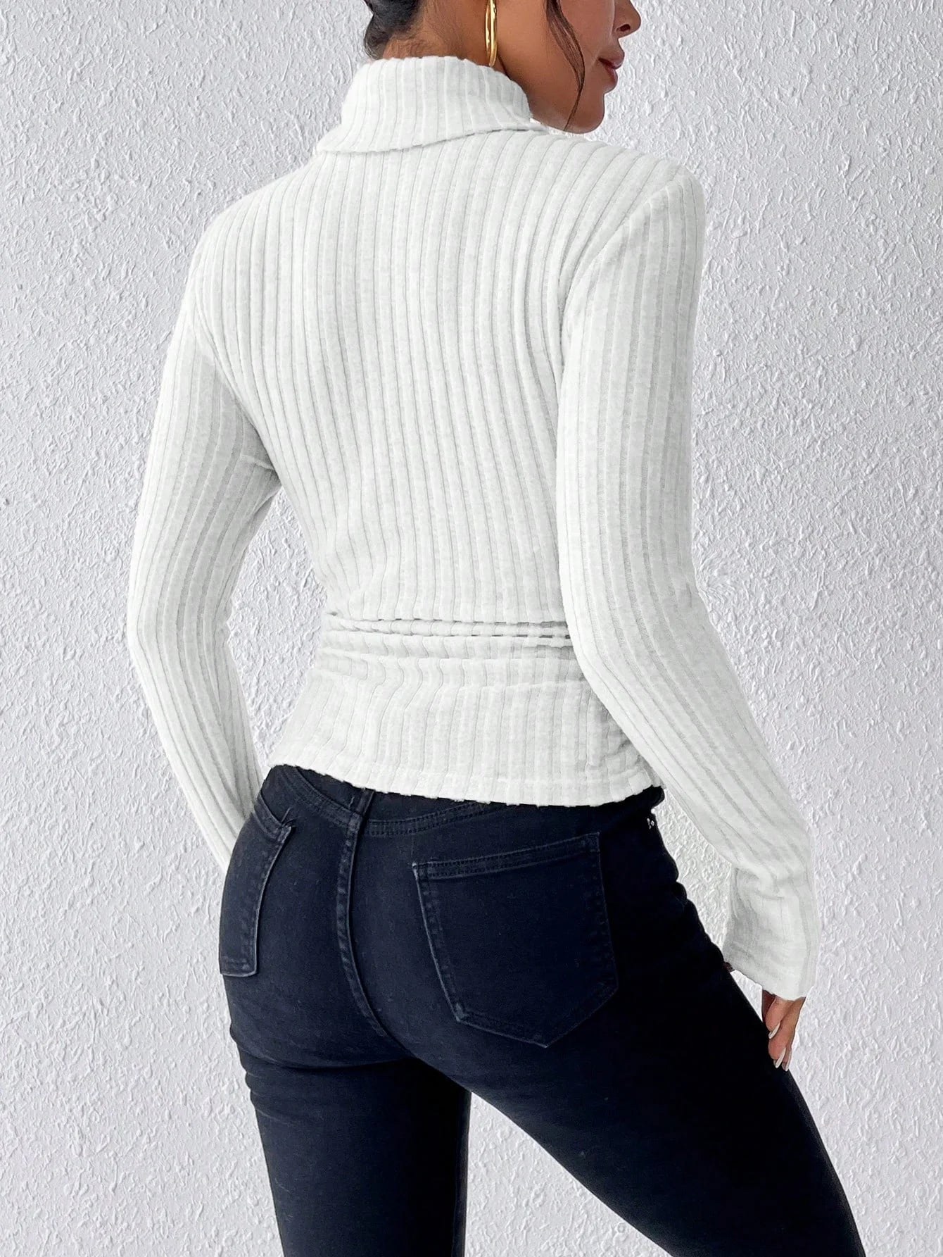 Women's semi-high-neck sweaters